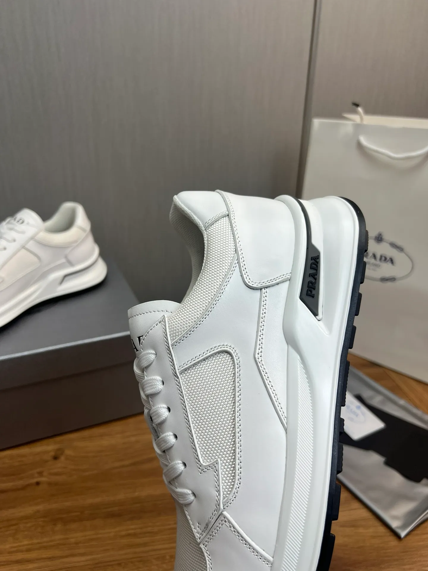Men's shoes 💰620💰 [PRADA] Men's shoes are popular in the counter, official website is synchronized, 1 high-quality shipment ✔️Original cowhide stitching mesh + cowhide lining, 1🆚1 replica, original original bottom, 38-45 (45 customized, non-refundable)